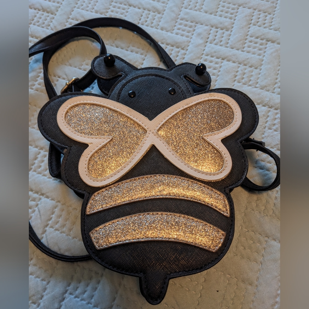 Lily Bloom bumblebee purse